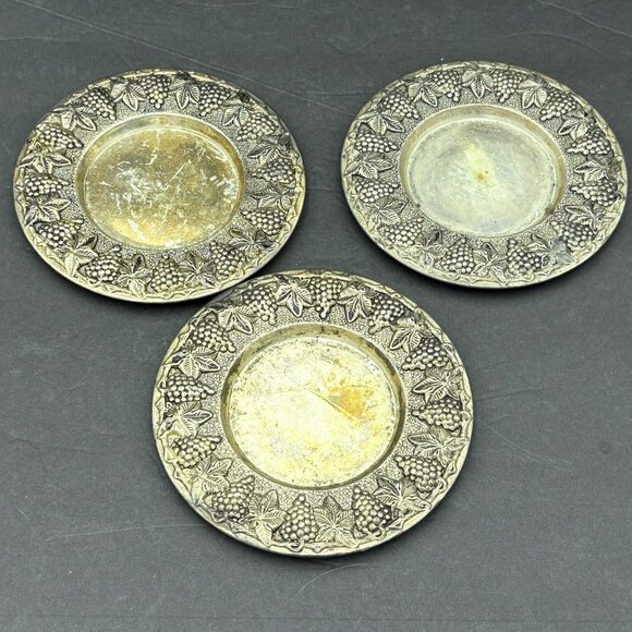 VTG International Silver‎ Co. Grape Leaf Pattern Coasters Set Of 3 Patina Metal - Picture 1 of 8